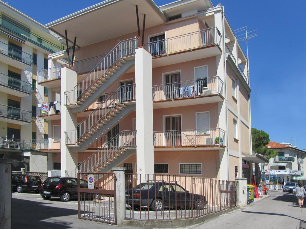 Apartamento Giannina Lido di Jesolo Exterior foto